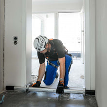 Mobile Anchor Point Skylotec Jambtac Shown Setting Up Across A Door Jamb